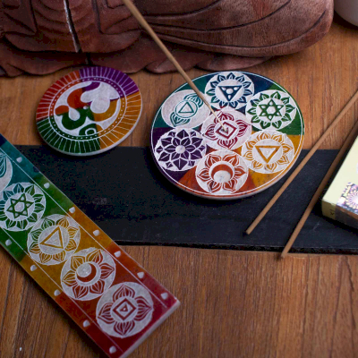 Okrągła Podstawka pod Kadzidełka ze Steatytu - Om